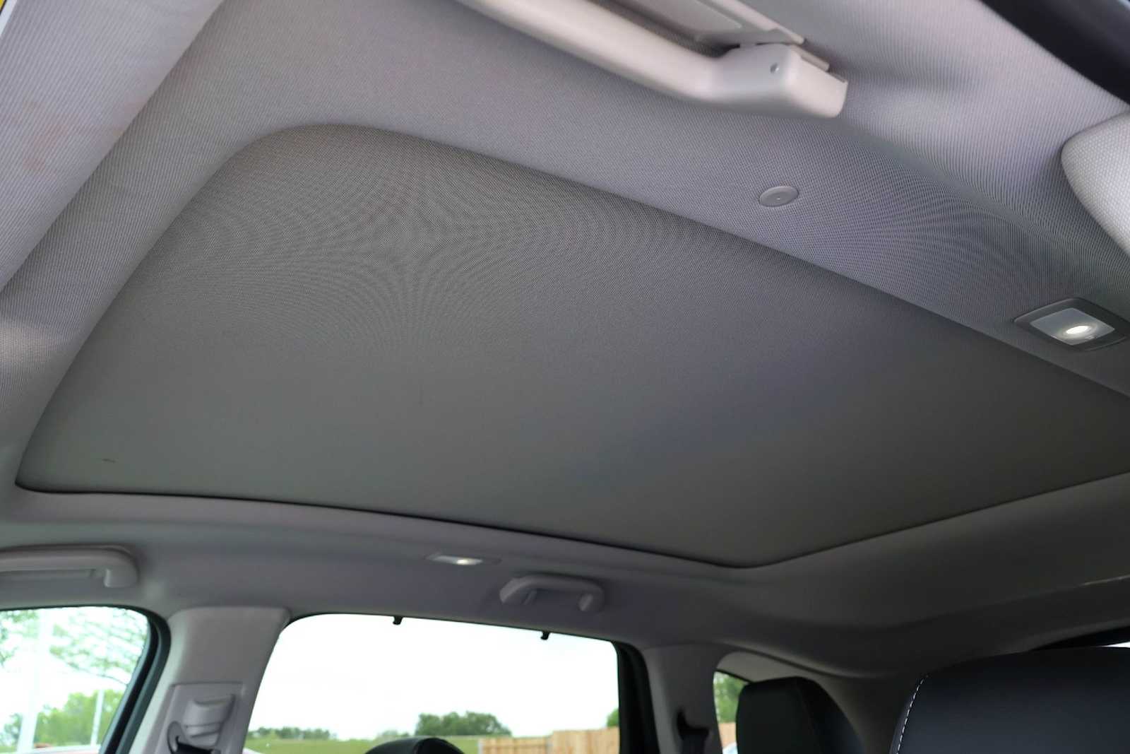 Thumbnail: 2023 Acura MDX - 28