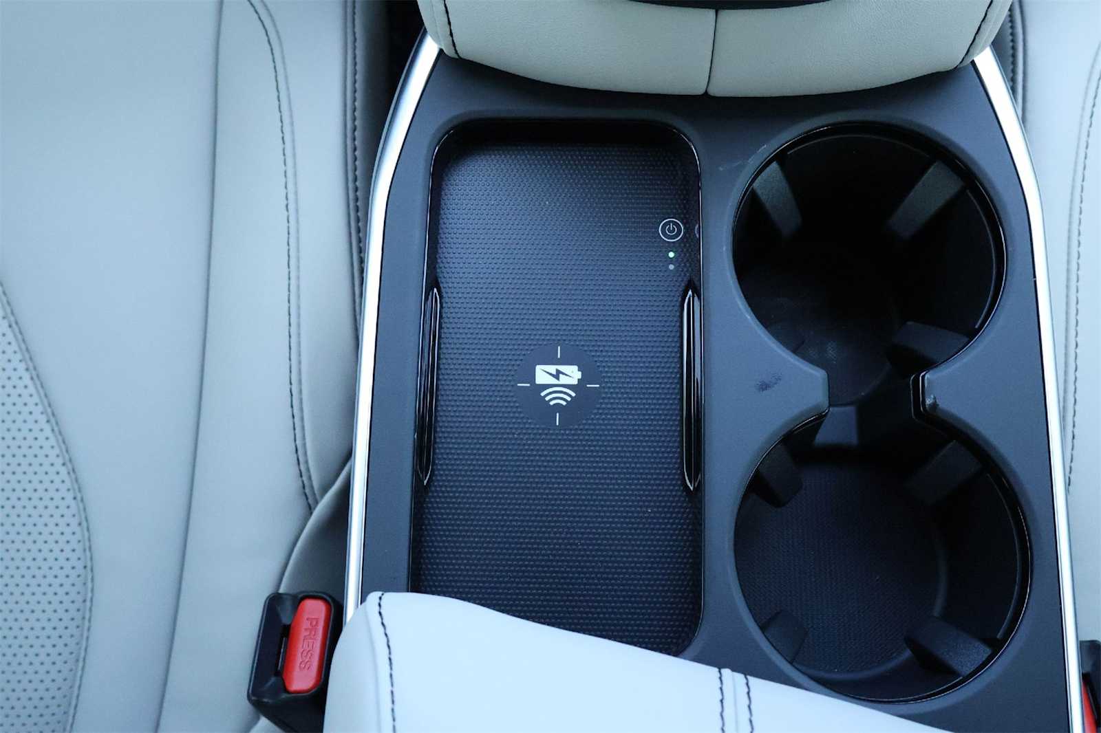 Thumbnail: 2026 Acura RDX - 25