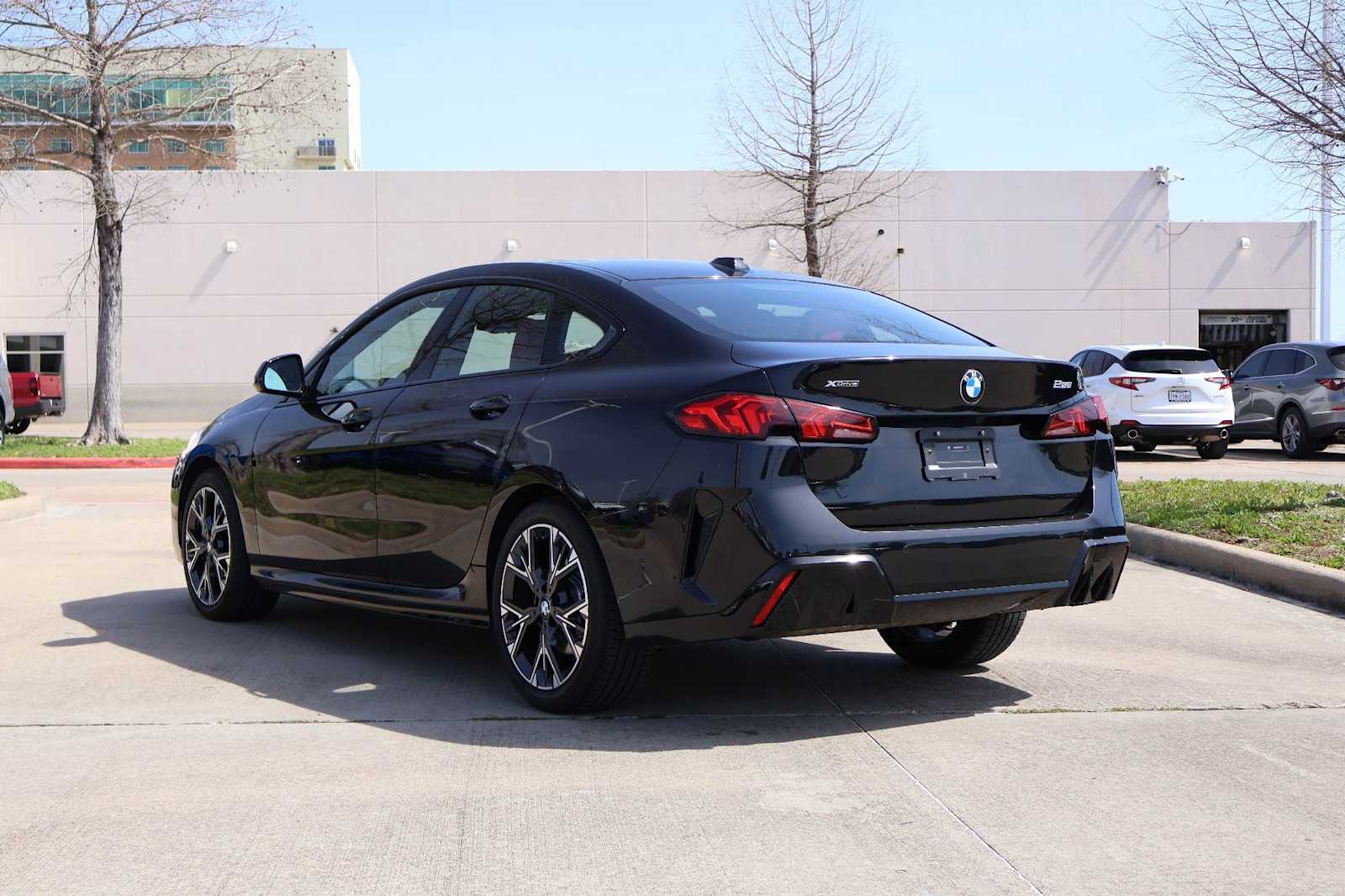 Thumbnail: 2025 BMW 2 Series - 4