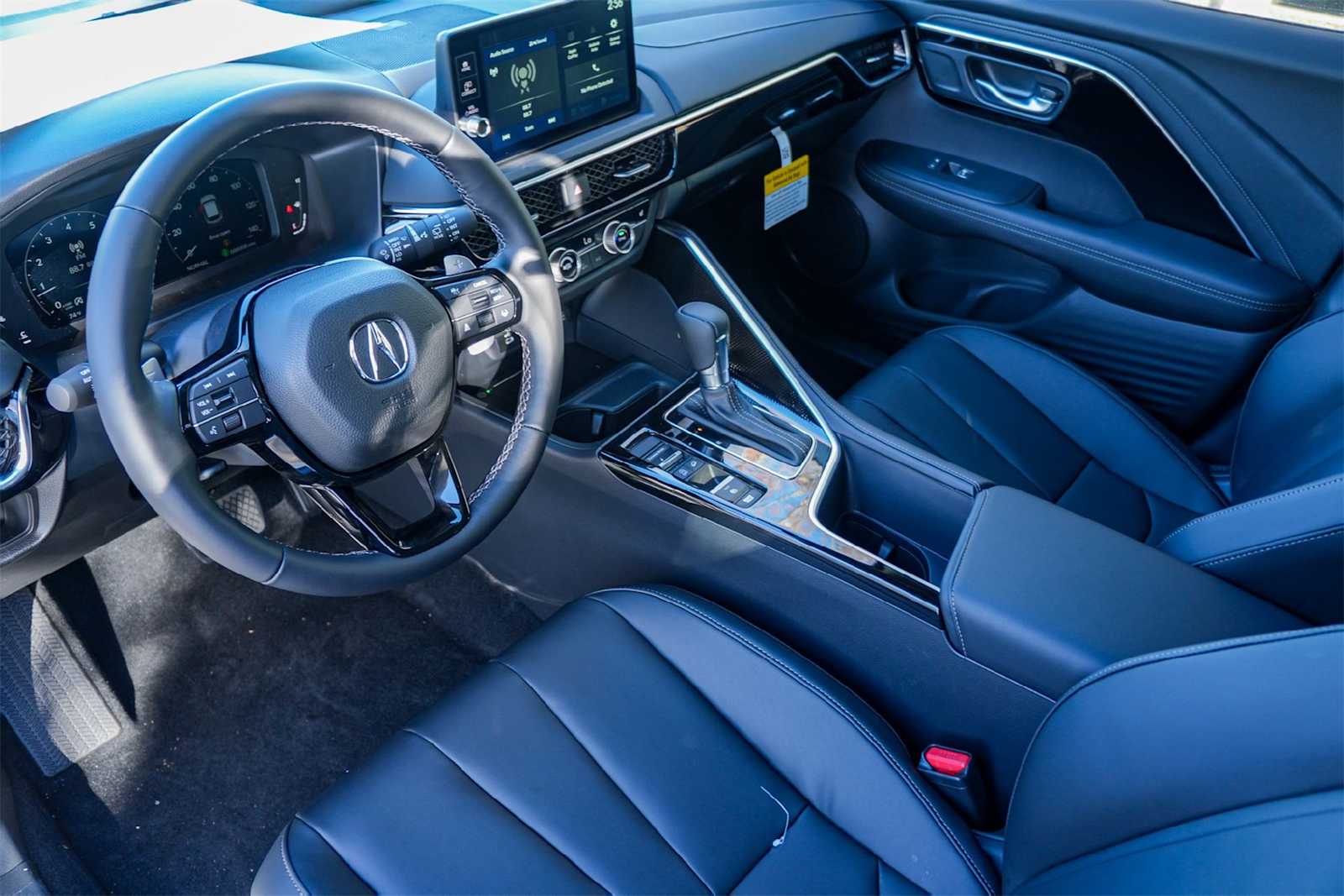 Thumbnail: 2025 Acura ADX - 2