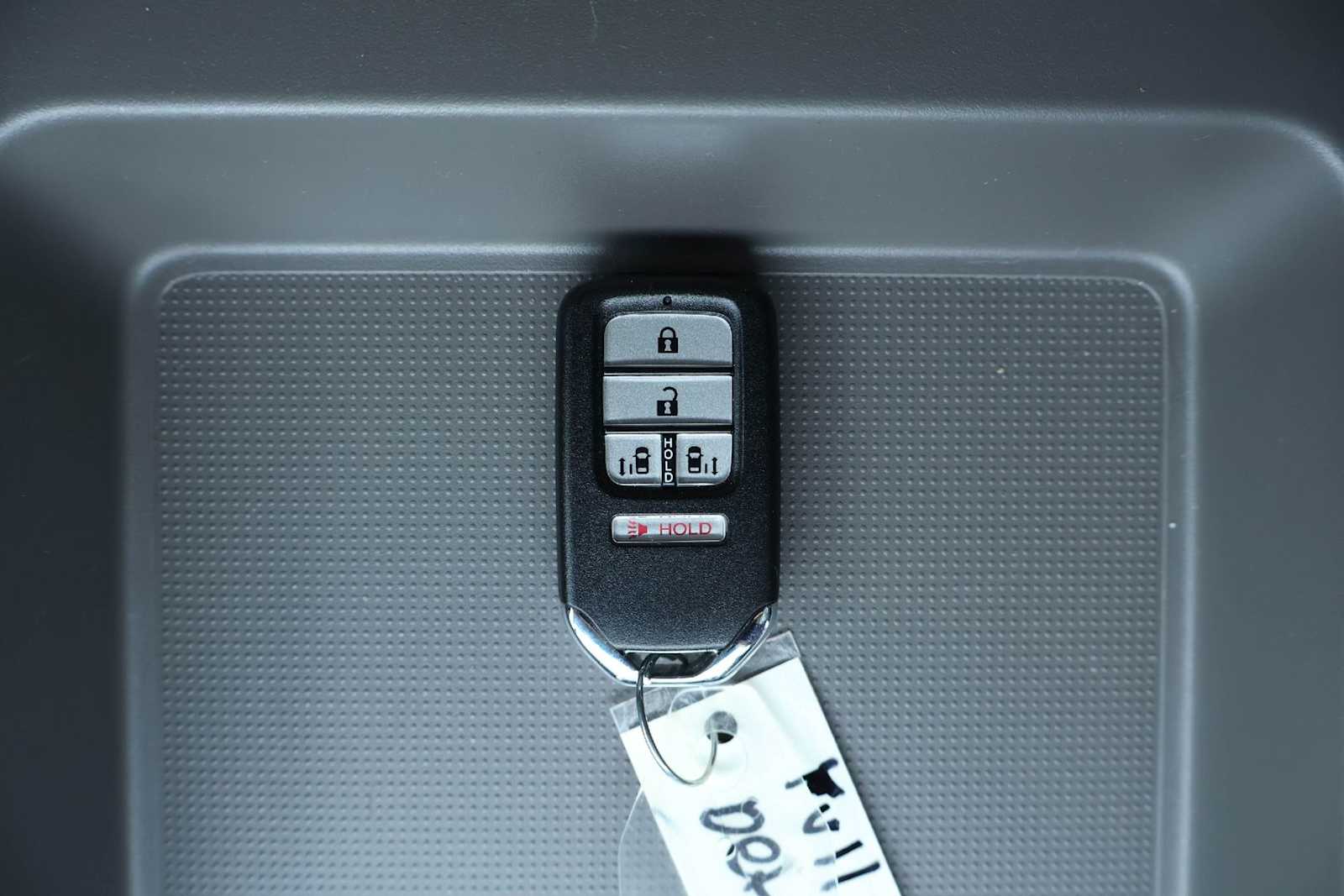 Thumbnail: 2016 Honda Odyssey - 20