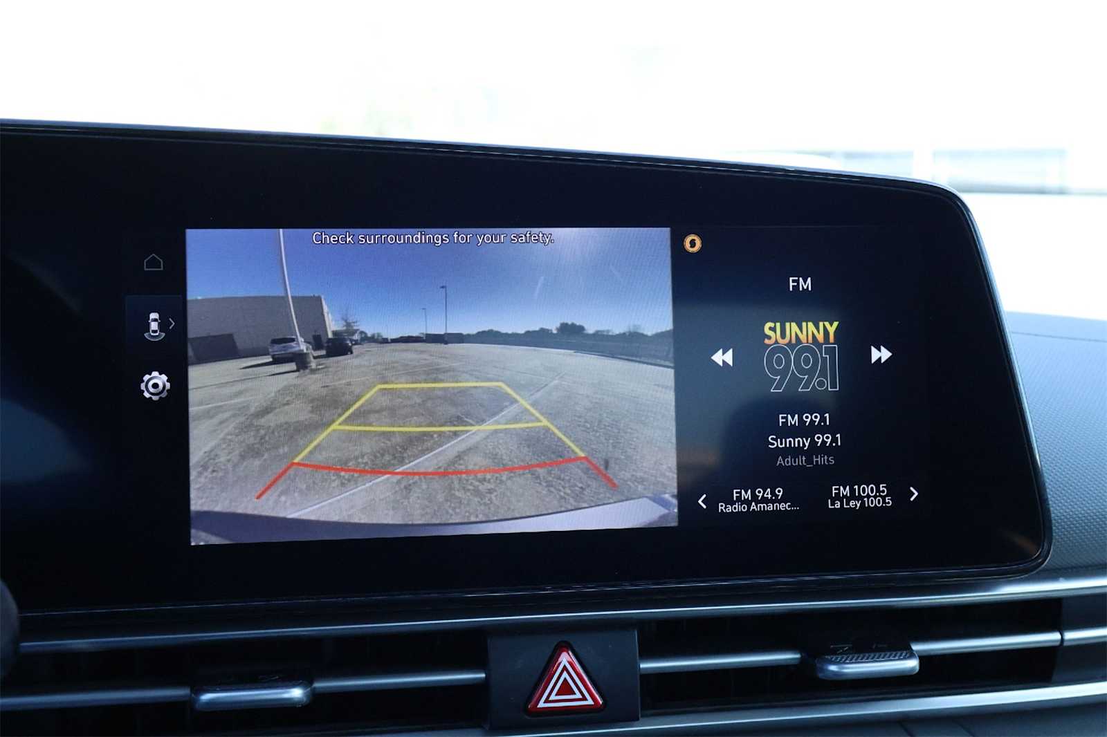 Thumbnail: 2023 Hyundai Elantra - 29