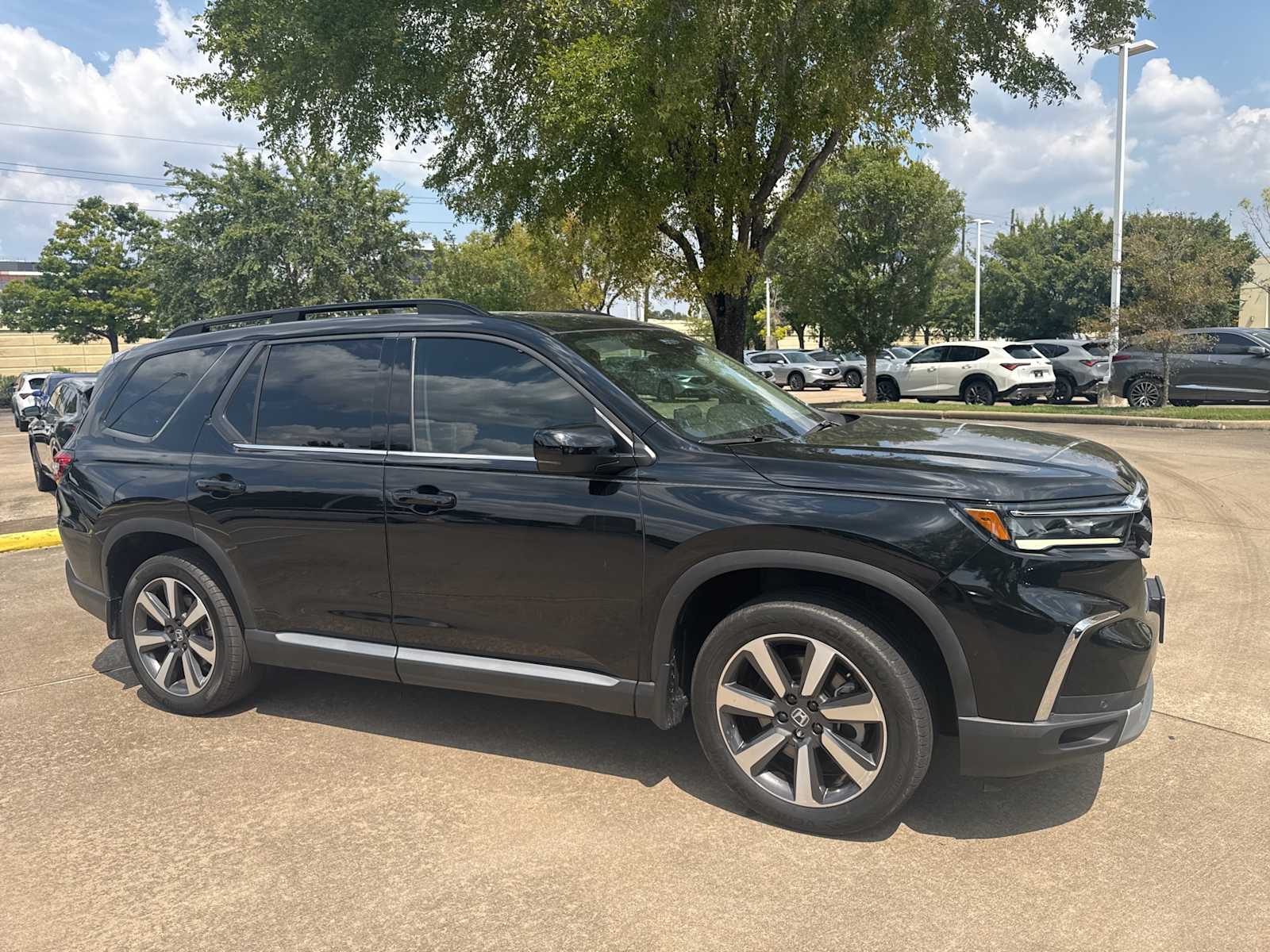Thumbnail: 2023 Honda Pilot - 6