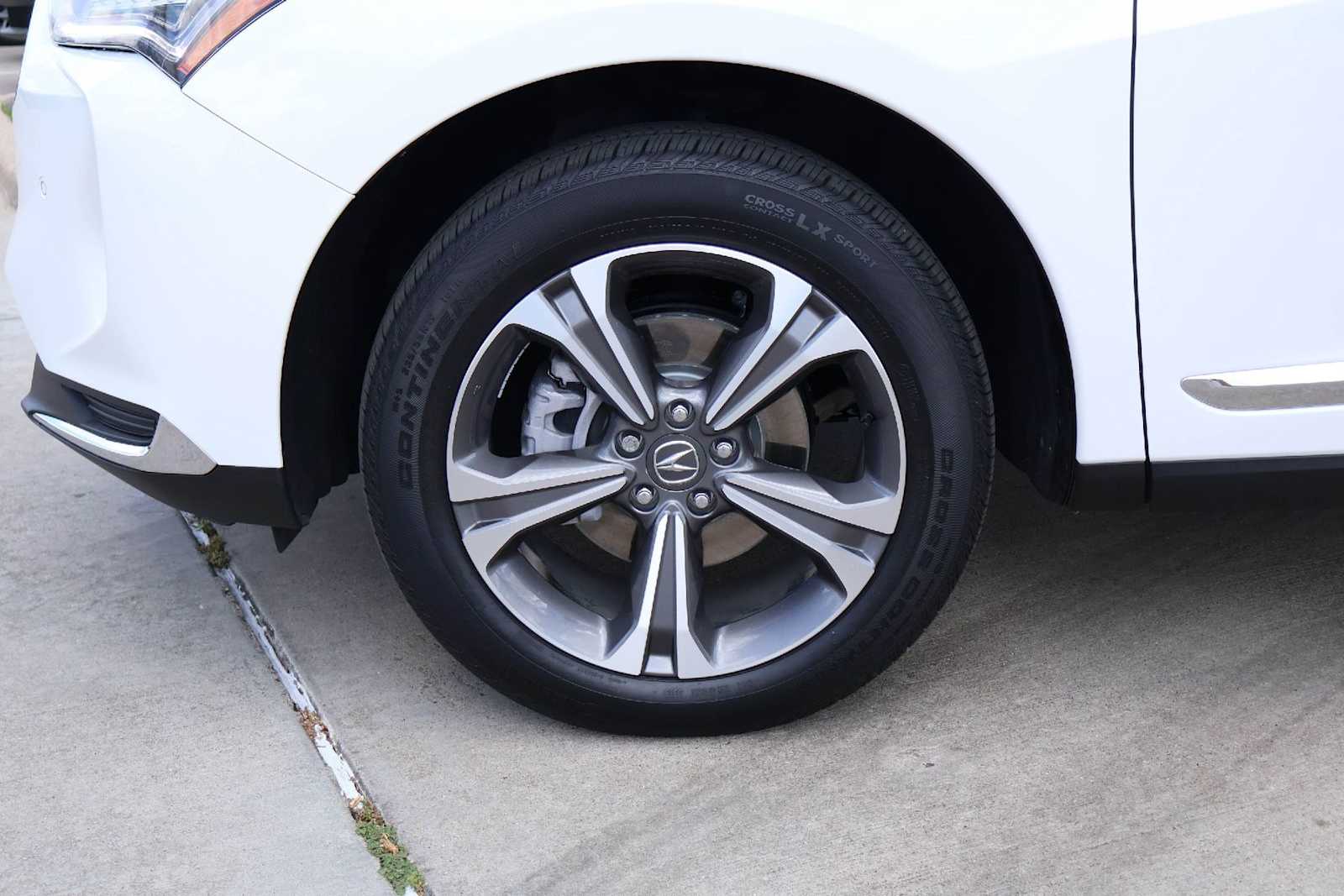 Thumbnail: 2025 Acura RDX - 8