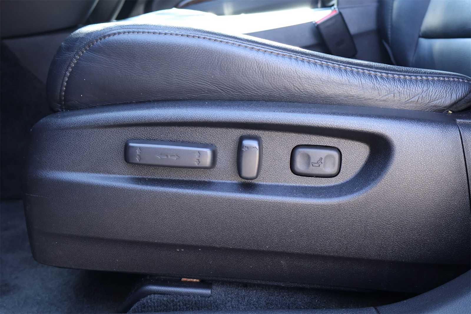 Thumbnail: 2018 Acura MDX - 24