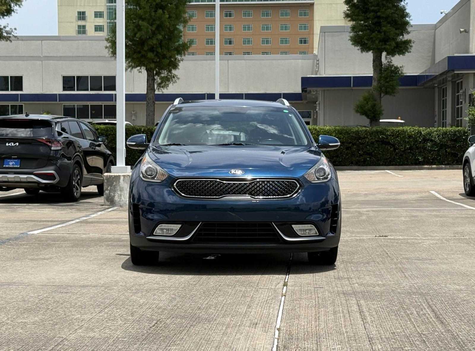 2017 Kia Niro Touring 6