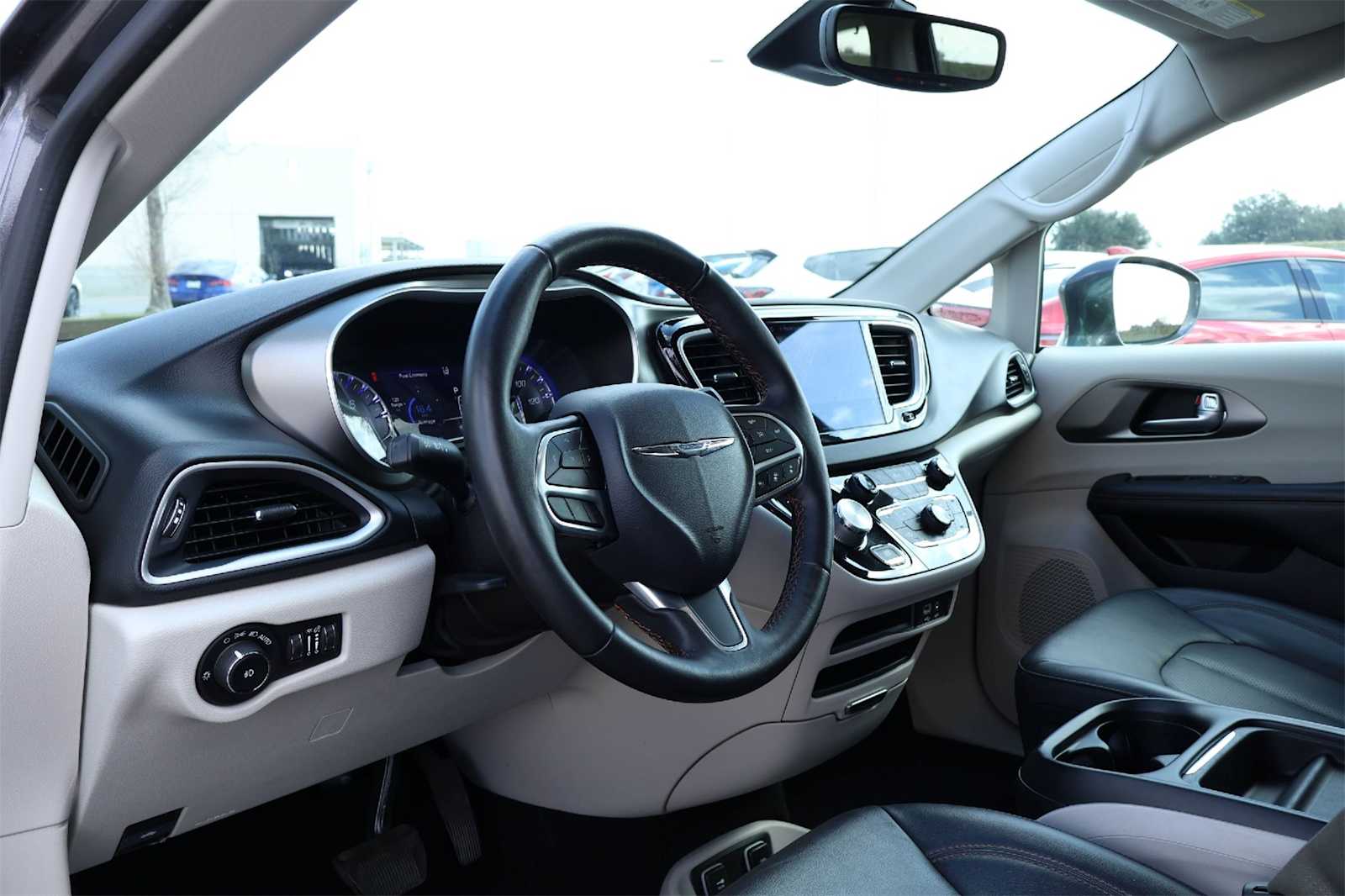 Thumbnail: 2020 Chrysler Pacifica - 2