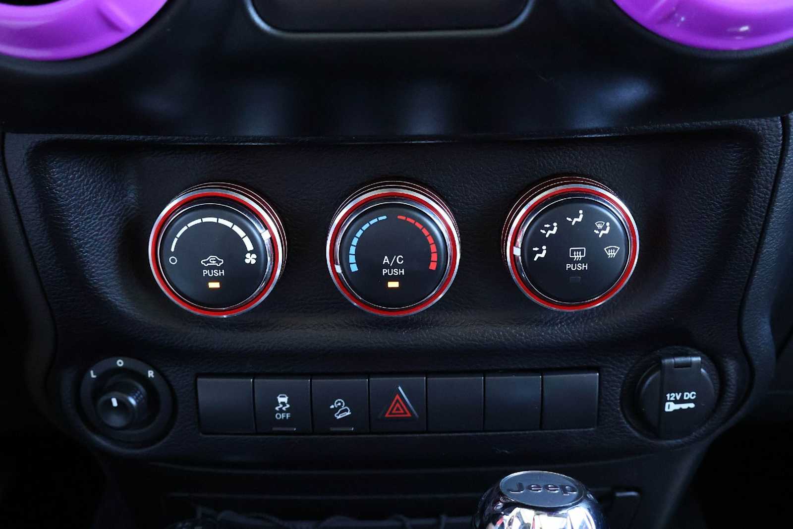 Thumbnail: 2016 Jeep Wrangler - 26