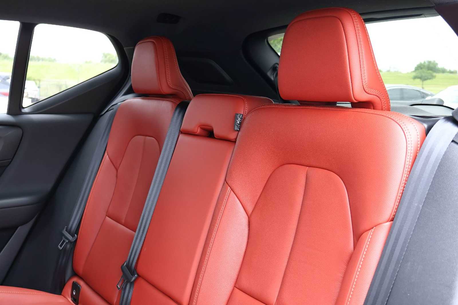 Thumbnail: 2019 Volvo XC40 - 12