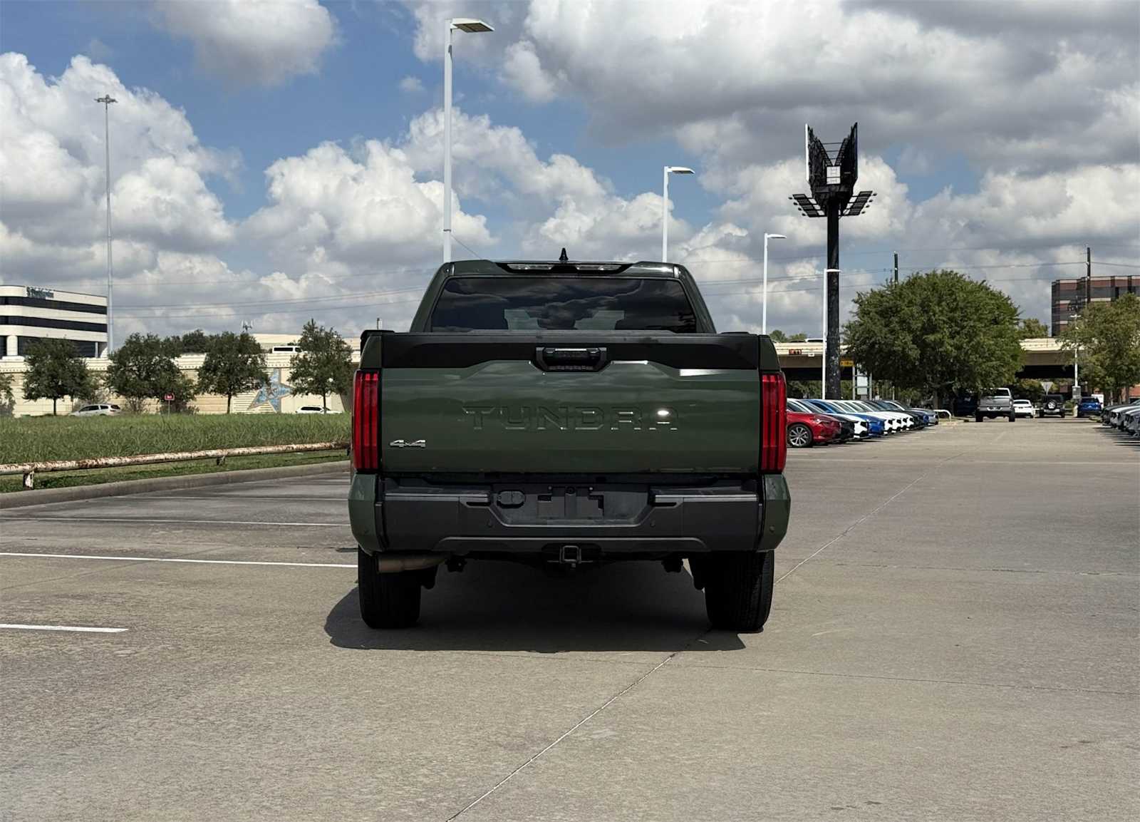 Thumbnail: 2022 Toyota Tundra - 5