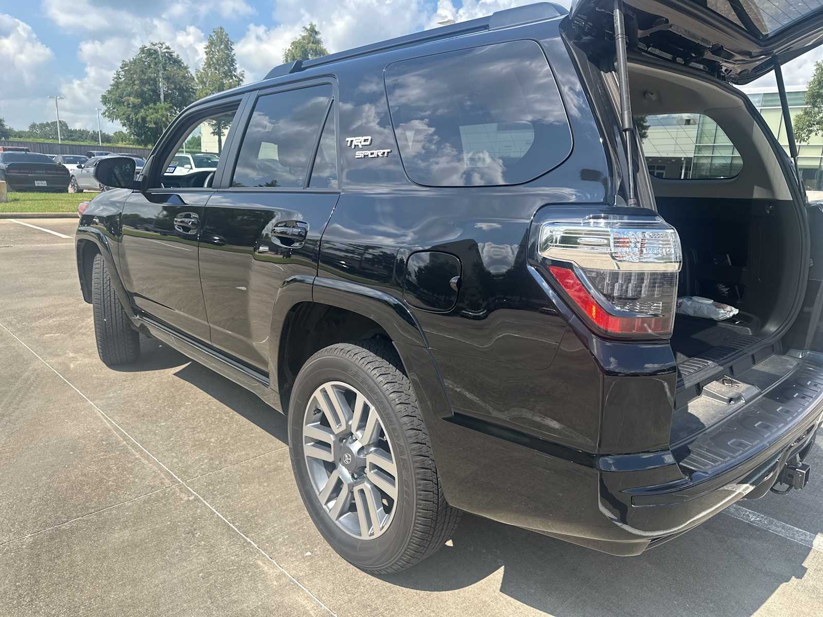 Thumbnail: 2024 Toyota 4Runner - 8