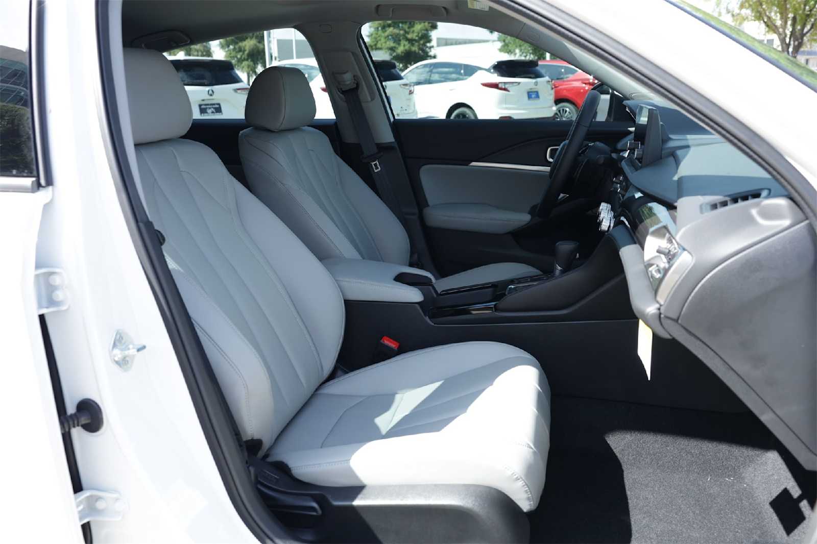 Thumbnail: 2025 Acura Integra - 14