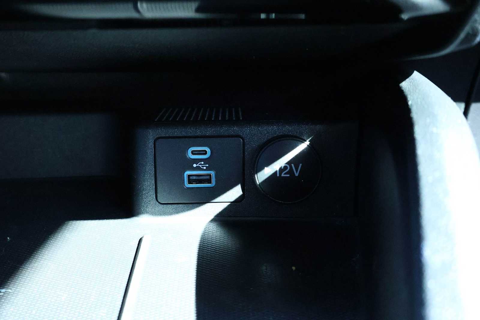 Thumbnail: 2022 Ford Escape - 25