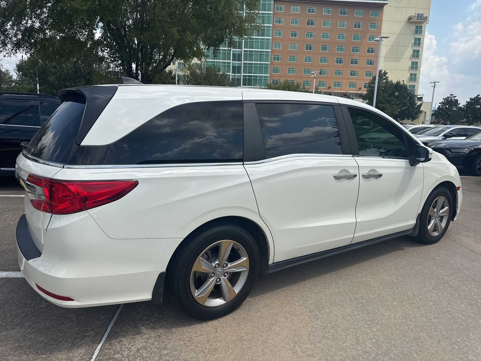 Thumbnail: 2019 Honda Odyssey - 5