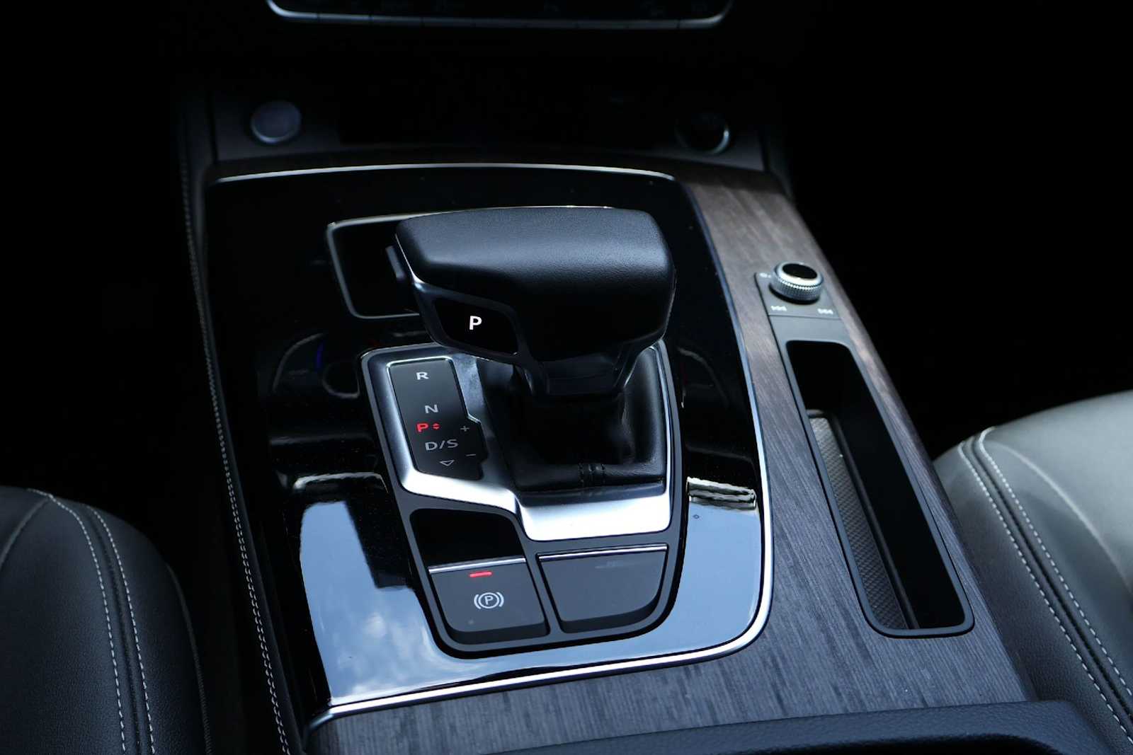 Thumbnail: 2023 Audi Q5 - 17