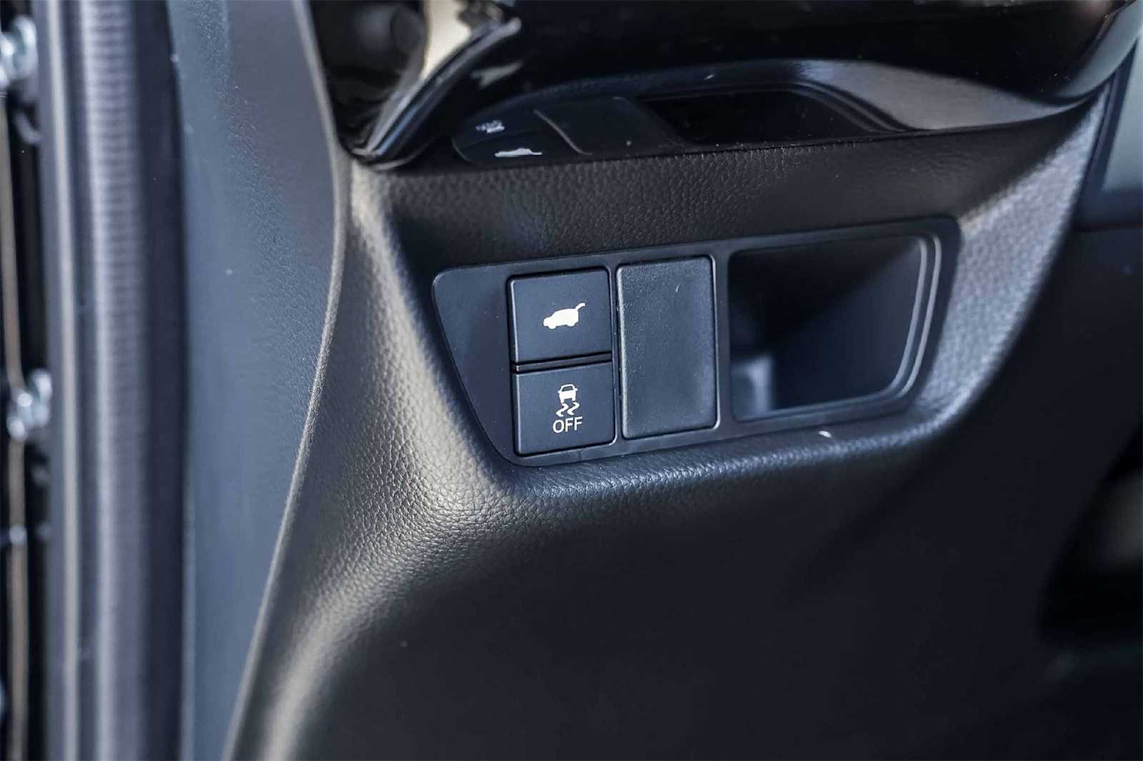 Thumbnail: 2025 Acura ADX - 26