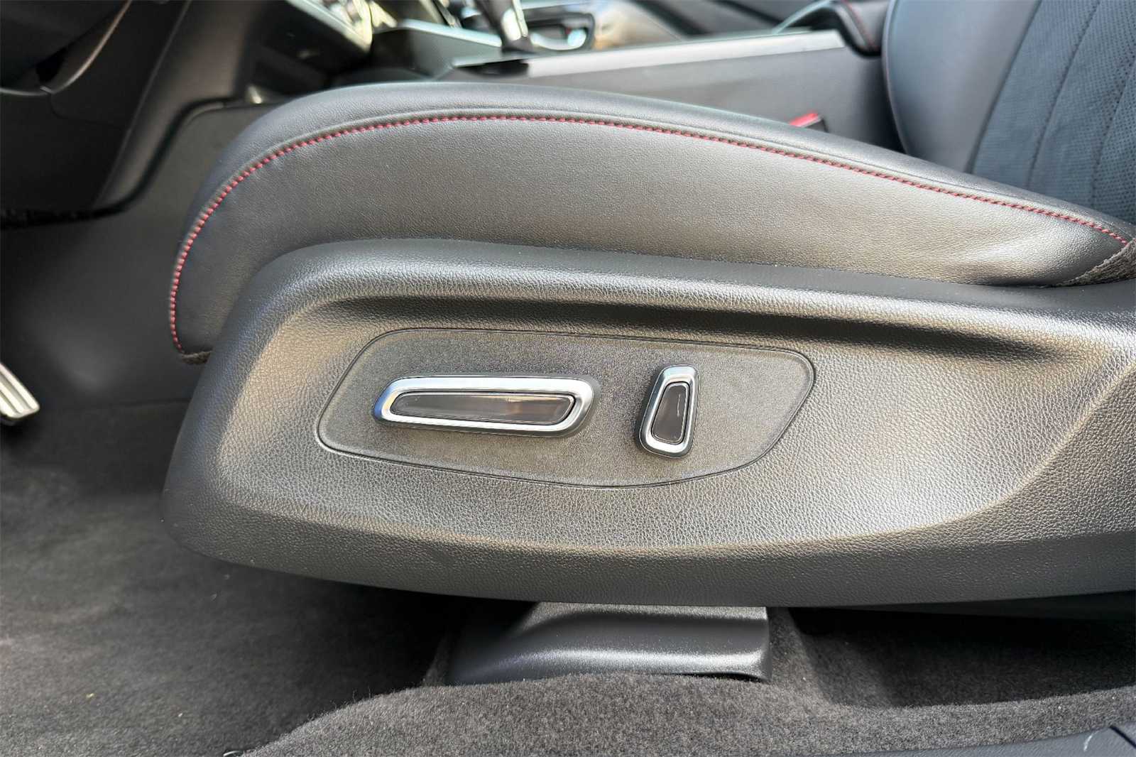 Thumbnail: 2025 Acura ADX - 24