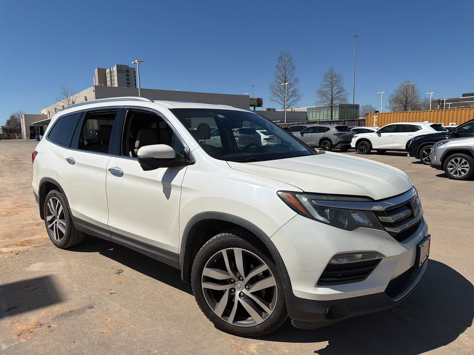 Thumbnail: 2016 Honda Pilot - 3