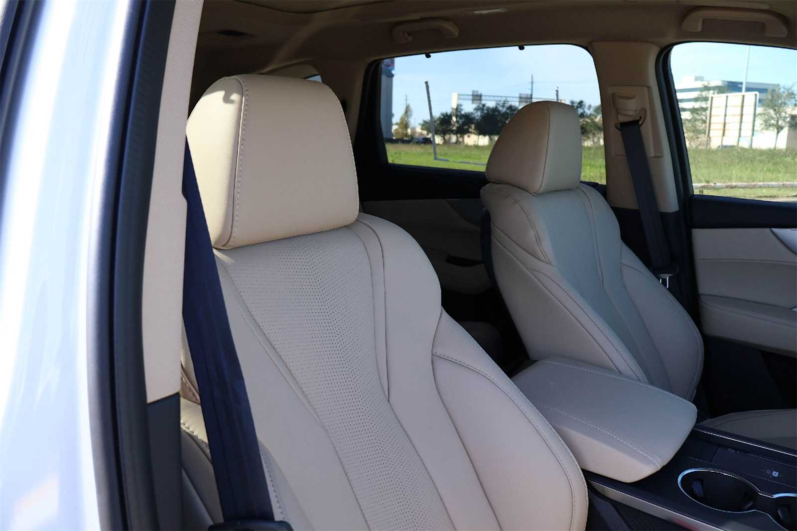 Thumbnail: 2026 Acura MDX - 14