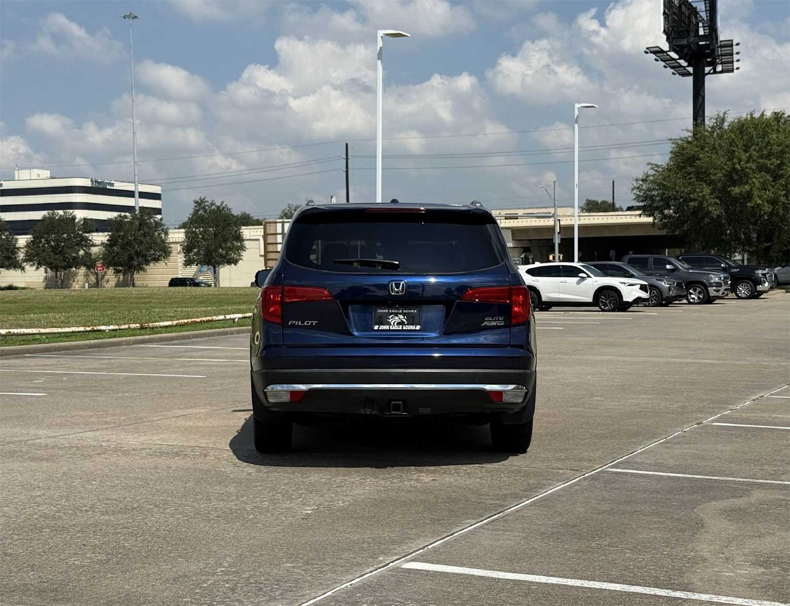 Thumbnail: 2018 Honda Pilot - 5