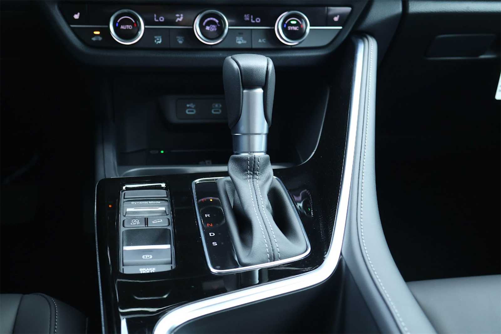 Thumbnail: 2025 Acura ADX - 17