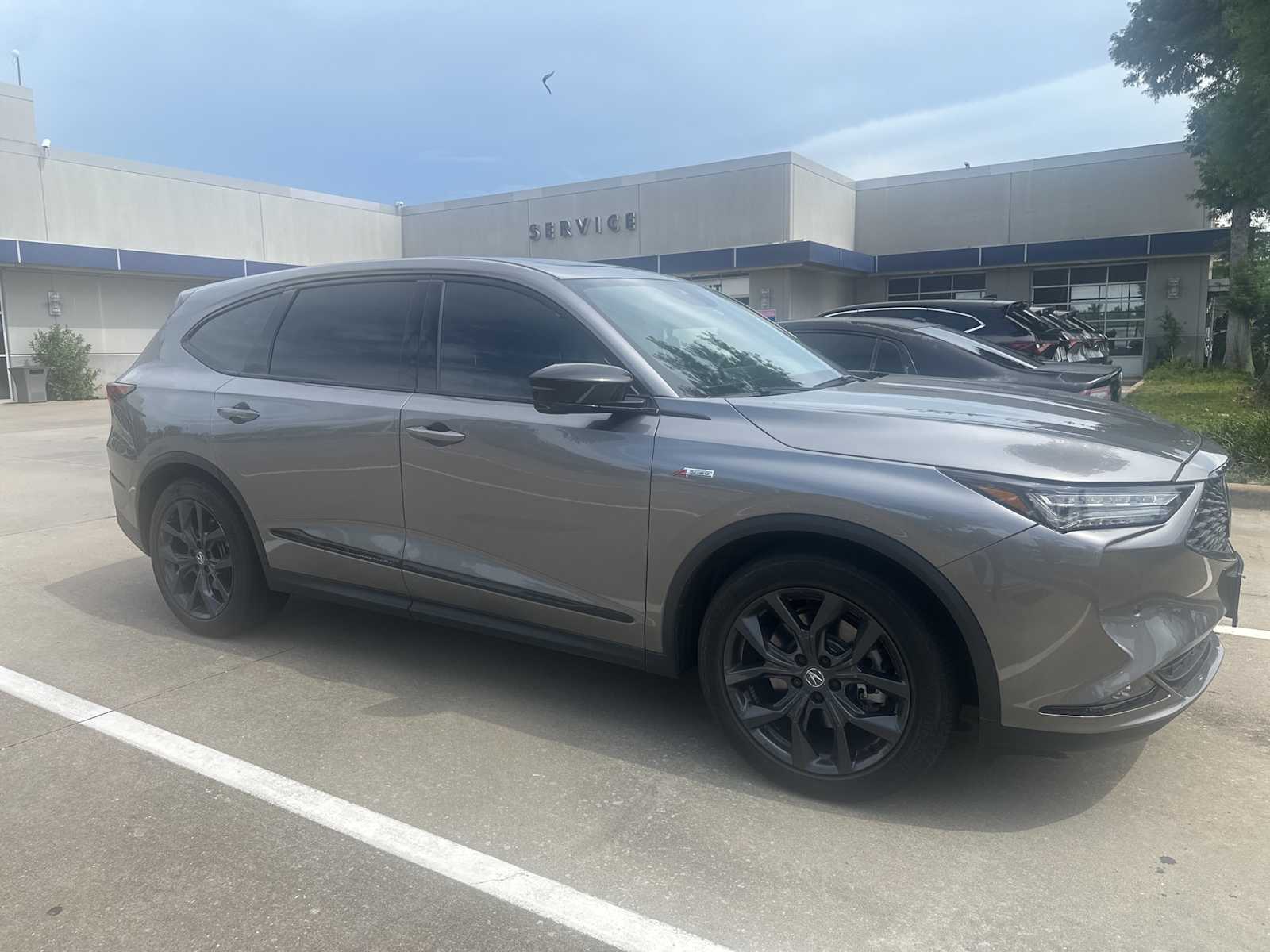 Thumbnail: 2022 Acura MDX - 7