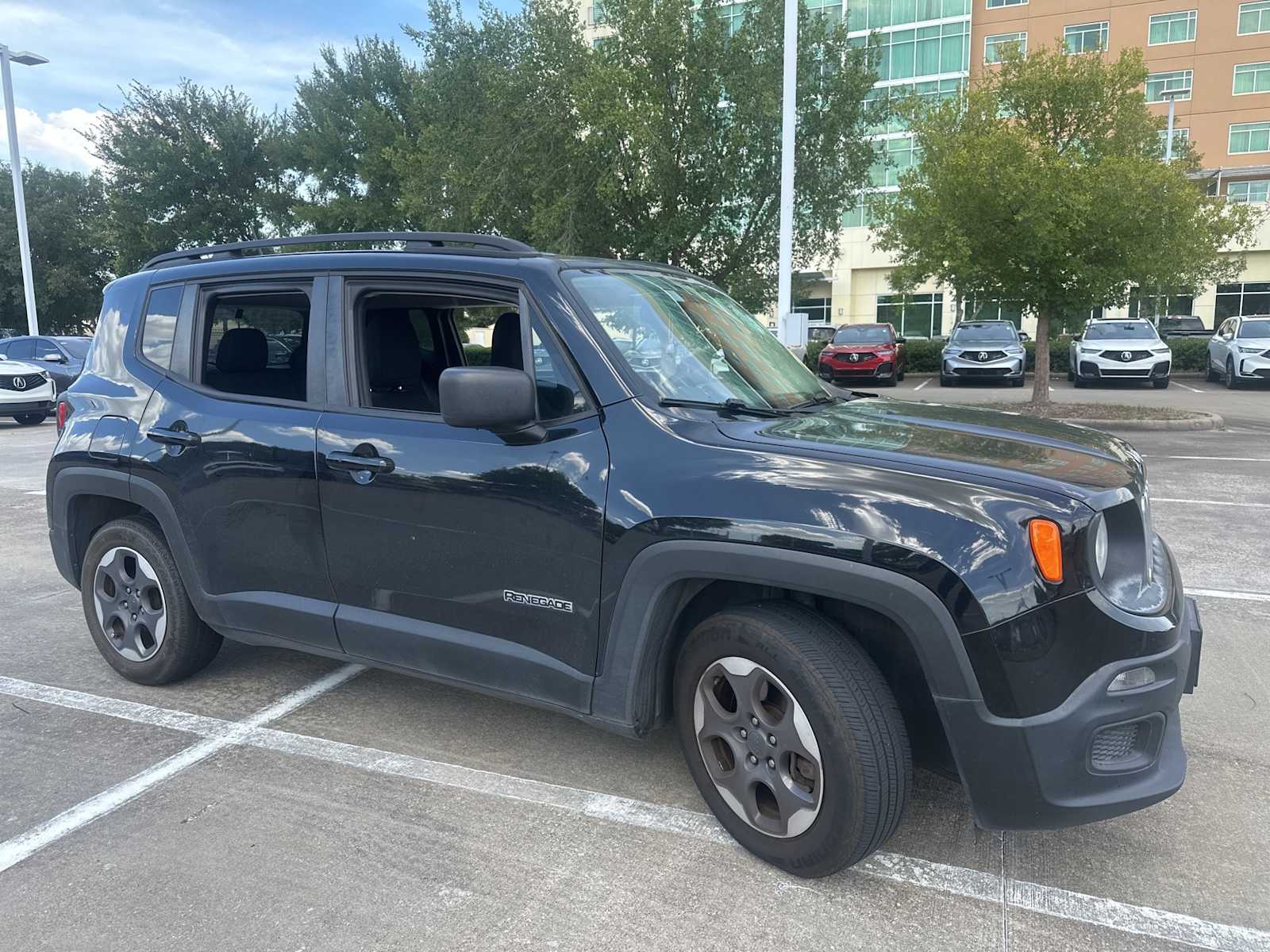 Thumbnail: 2016 Jeep Renegade - 7