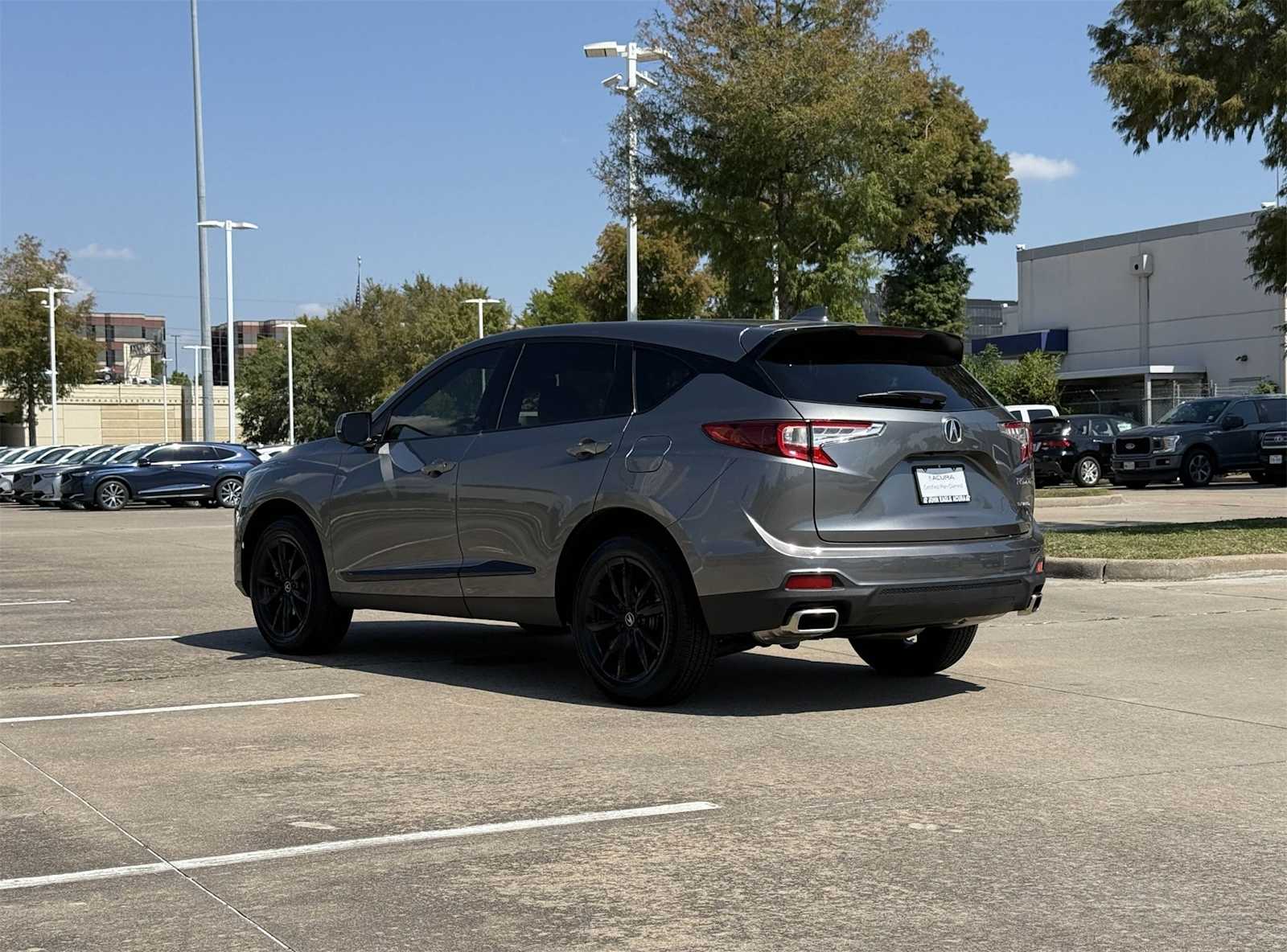 2025 Acura RDX photo 4