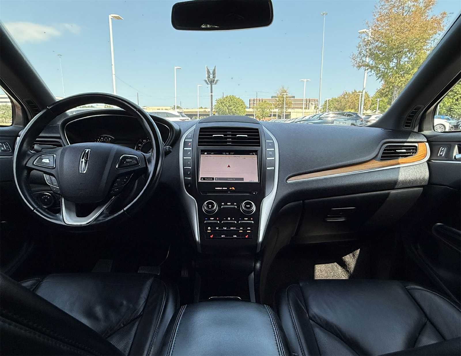 Thumbnail: 2019 Lincoln MKC - 10