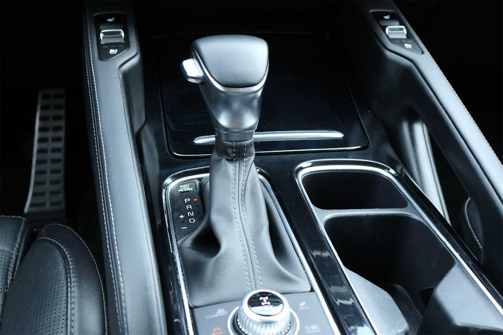 Thumbnail: 2022 Kia Telluride - 17