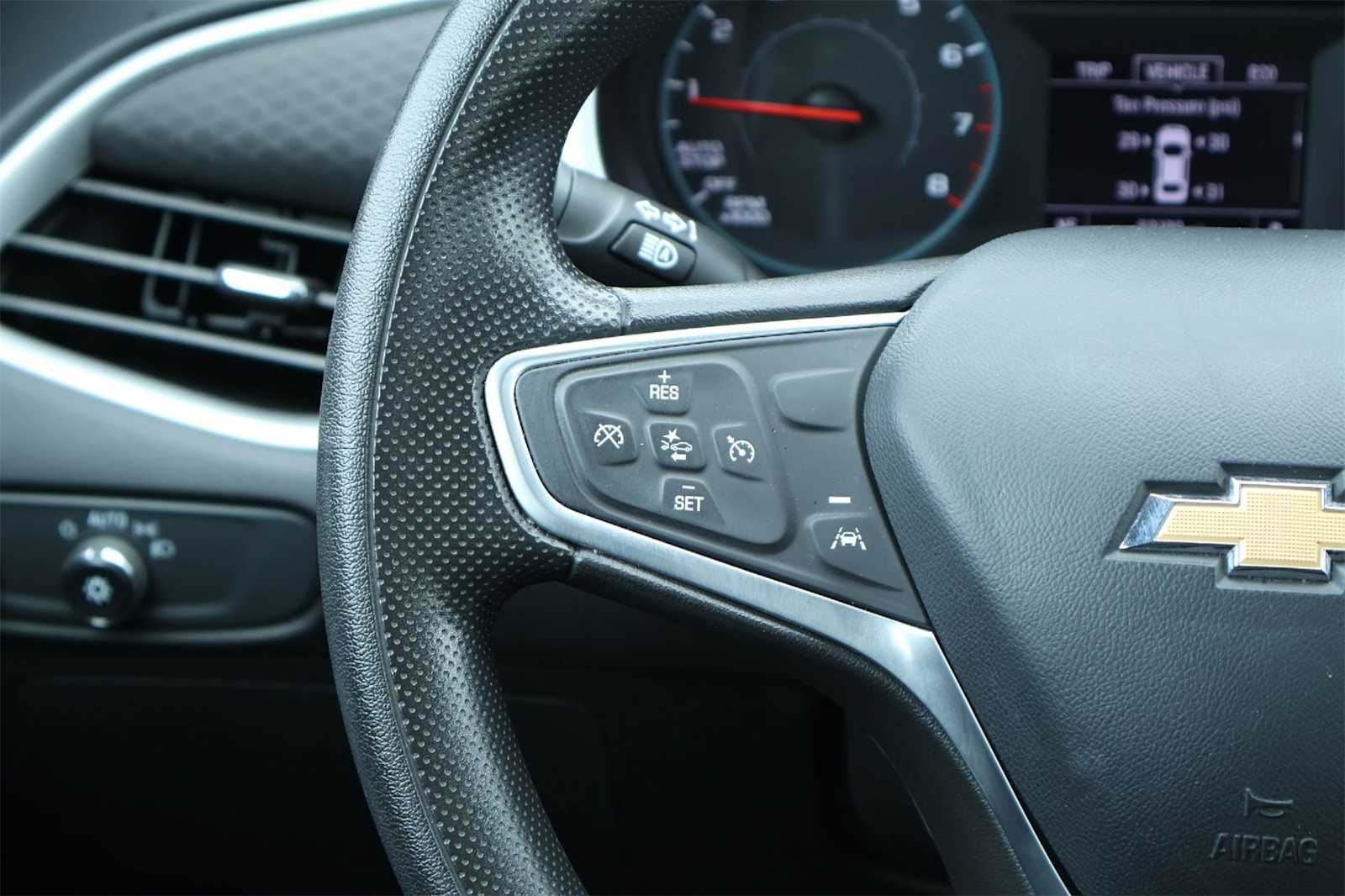 Thumbnail: 2023 Chevrolet Malibu - 22