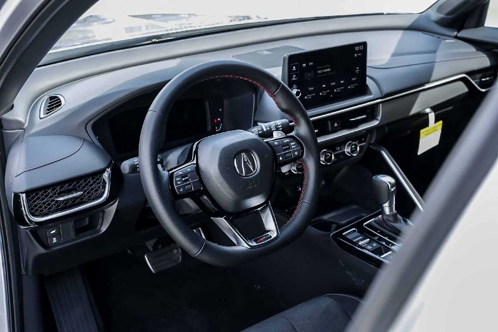 Thumbnail: 2025 Acura ADX - 2