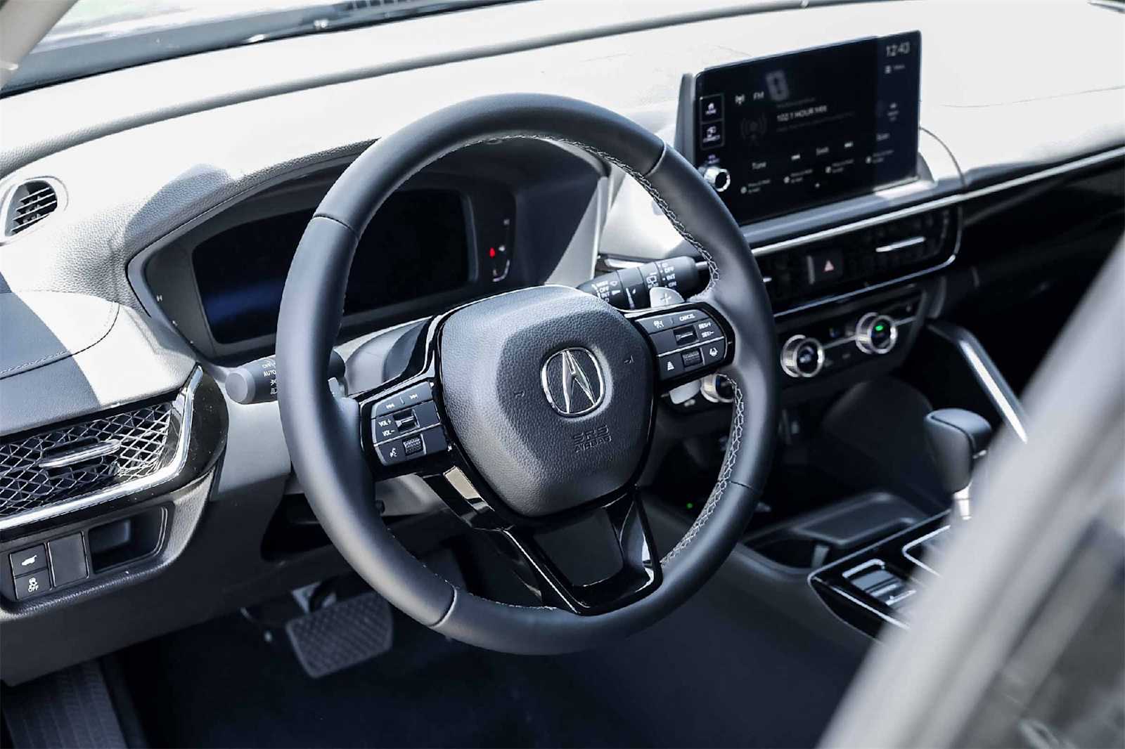 Thumbnail: 2025 Acura ADX - 2