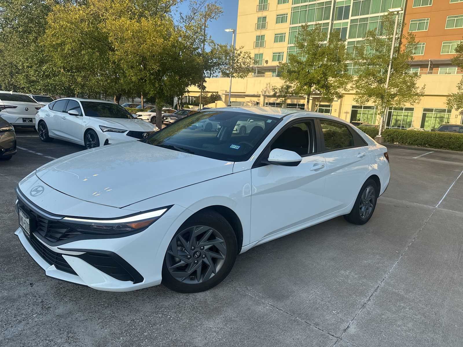 Thumbnail: 2024 Hyundai Elantra - 1