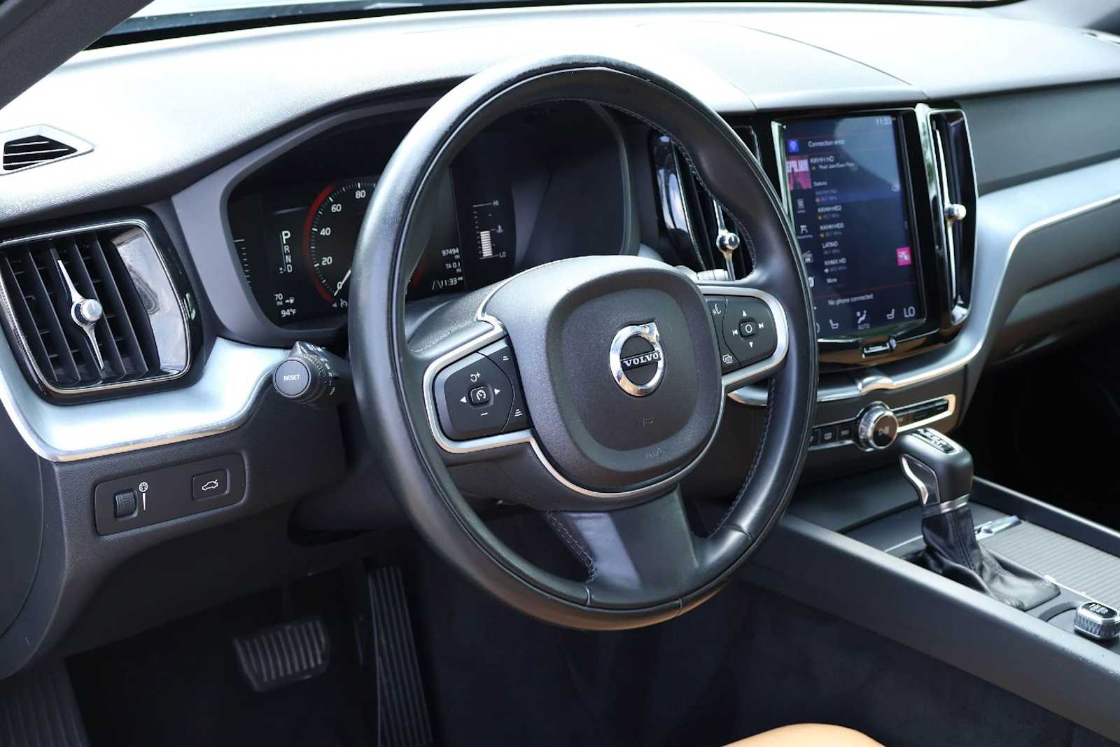 Thumbnail: 2018 Volvo XC60 - 2