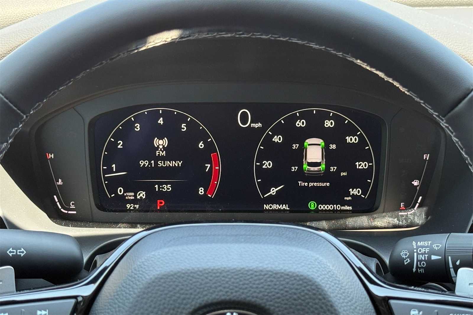 Thumbnail: 2025 Acura ADX - 18