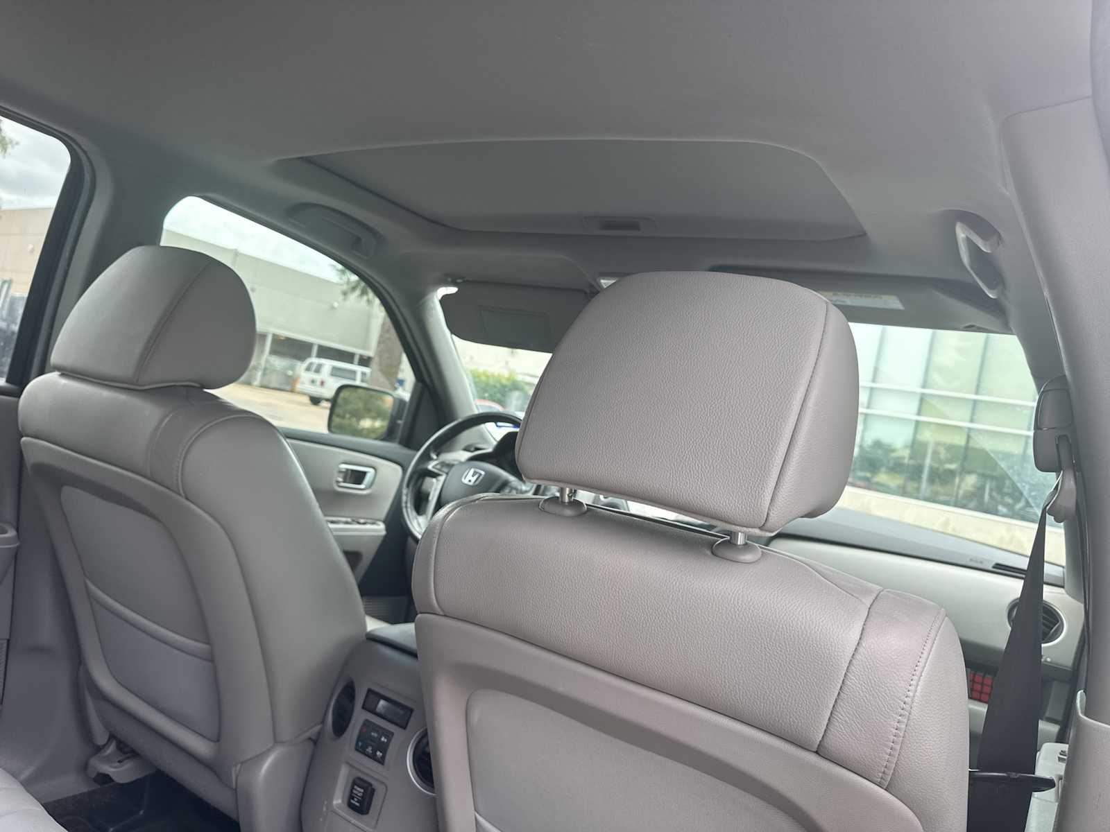 Thumbnail: 2013 Honda Pilot - 8