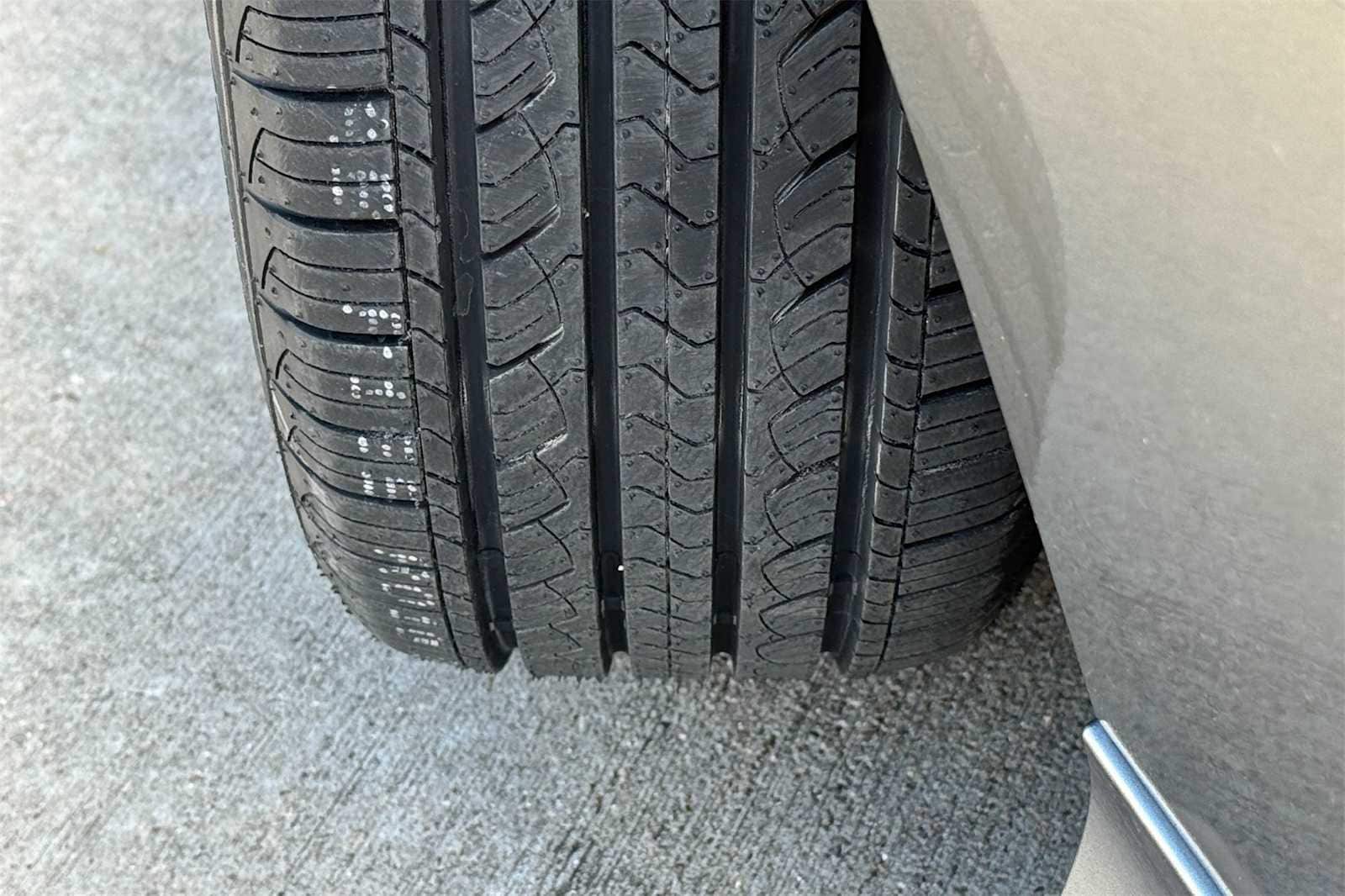 Thumbnail: 2010 BMW 3 Series - 30