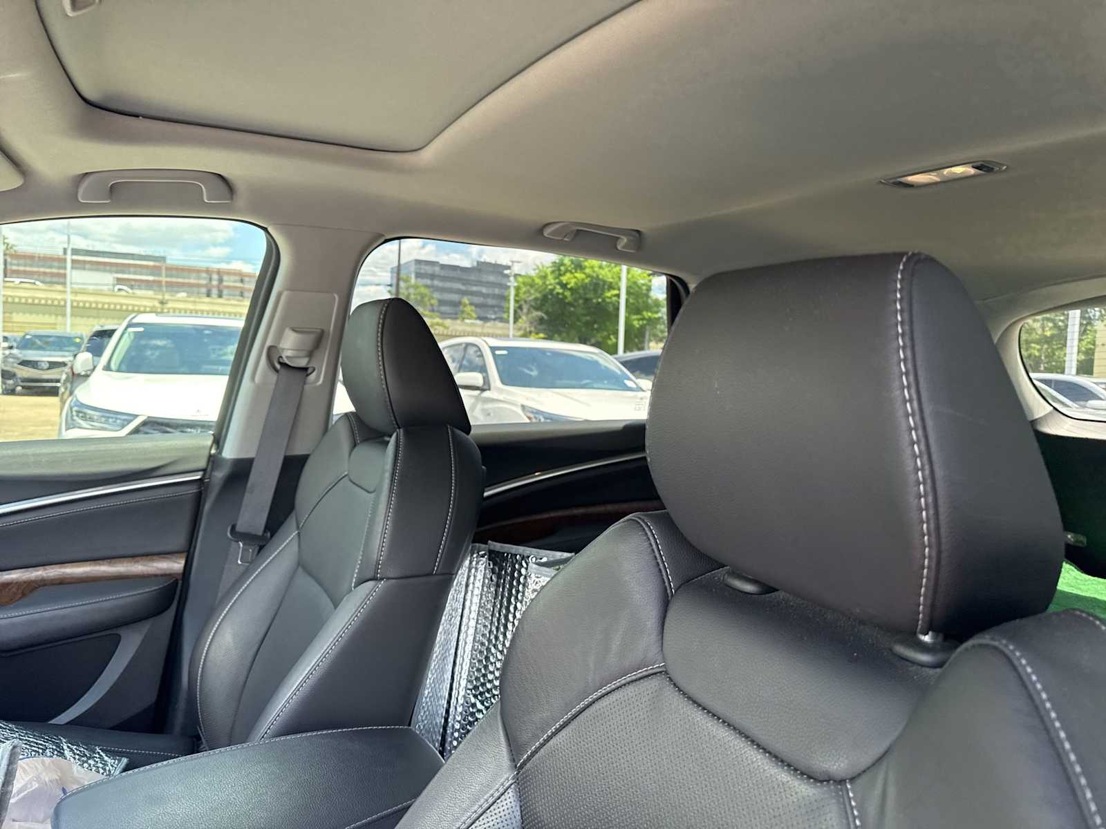 Thumbnail: 2019 Acura MDX - 8