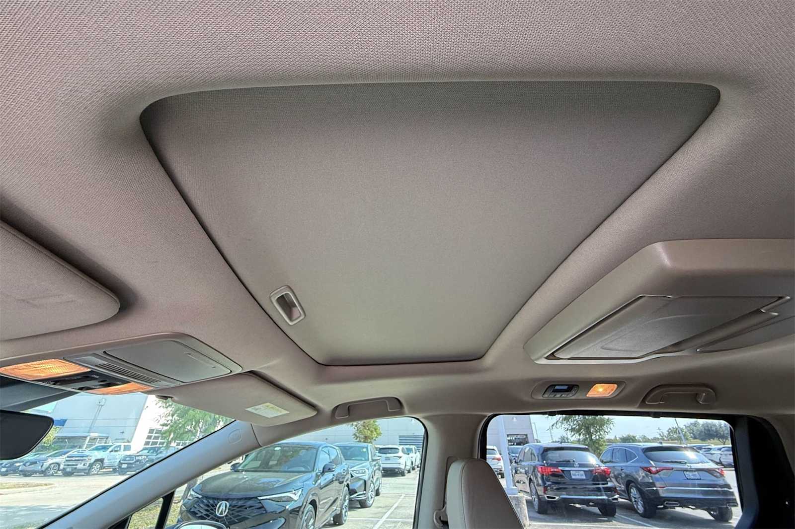 Thumbnail: 2018 Honda Odyssey - 28