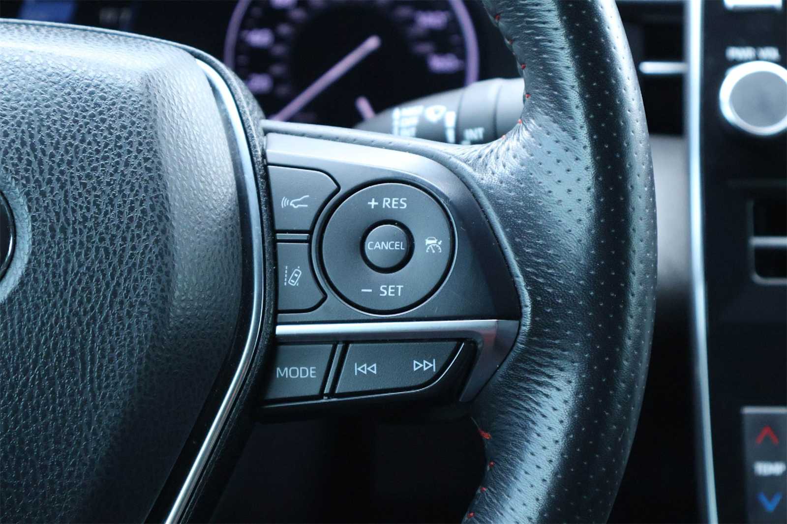 Thumbnail: 2021 Toyota Avalon - 23