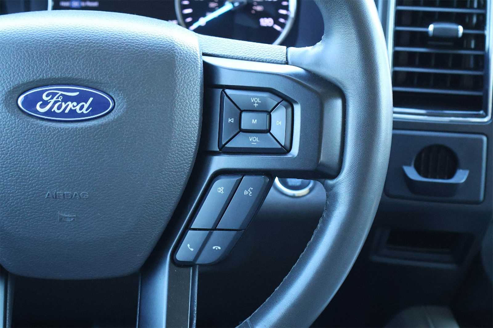 Thumbnail: 2019 Ford Expedition - 23