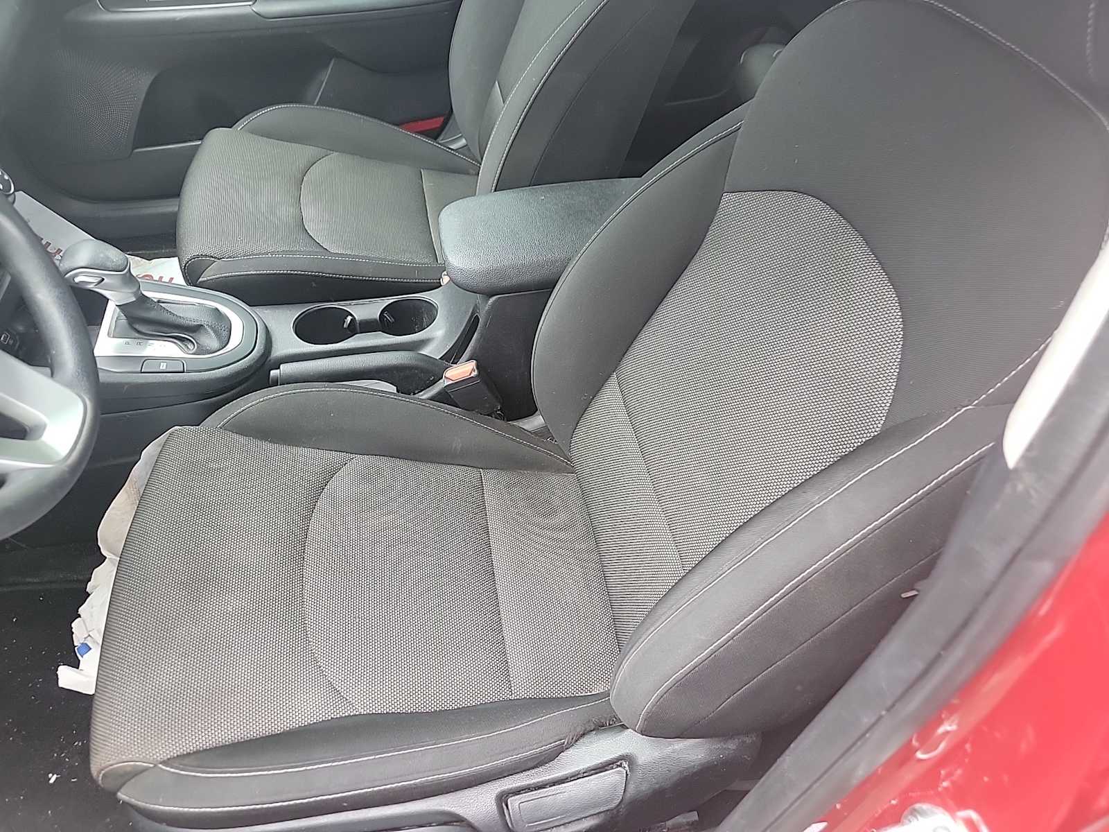 Thumbnail: 2024 Kia Forte - 7