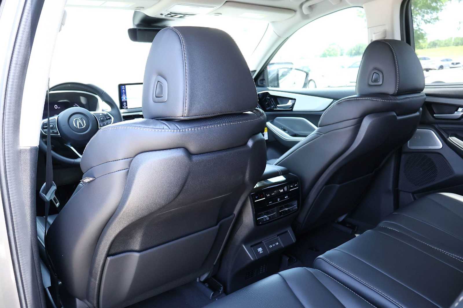 Thumbnail: 2026 Acura MDX - 12