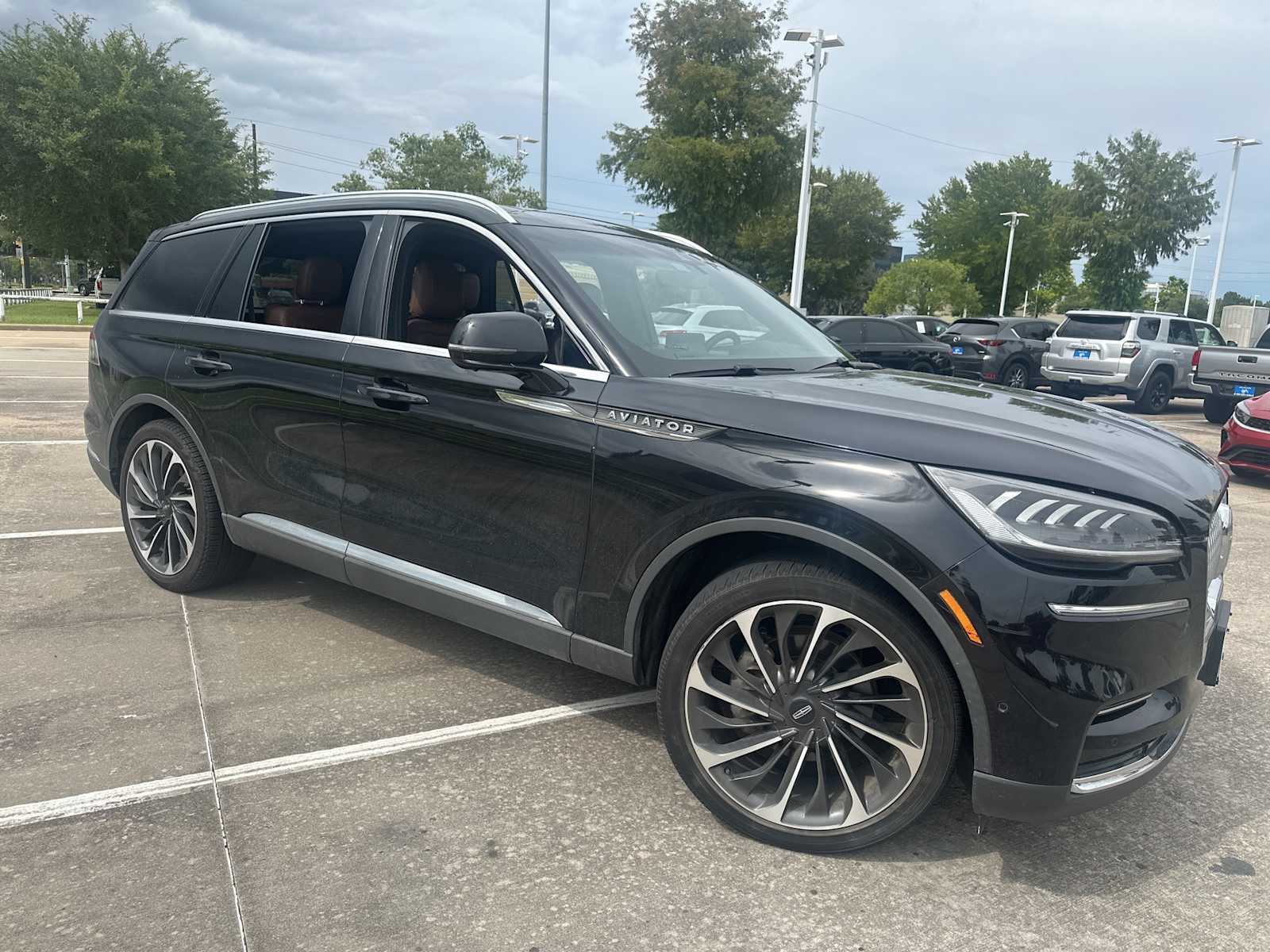 Thumbnail: 2023 Lincoln Aviator - 3