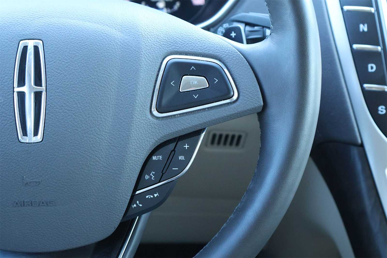 Thumbnail: 2018 Lincoln MKX - 22