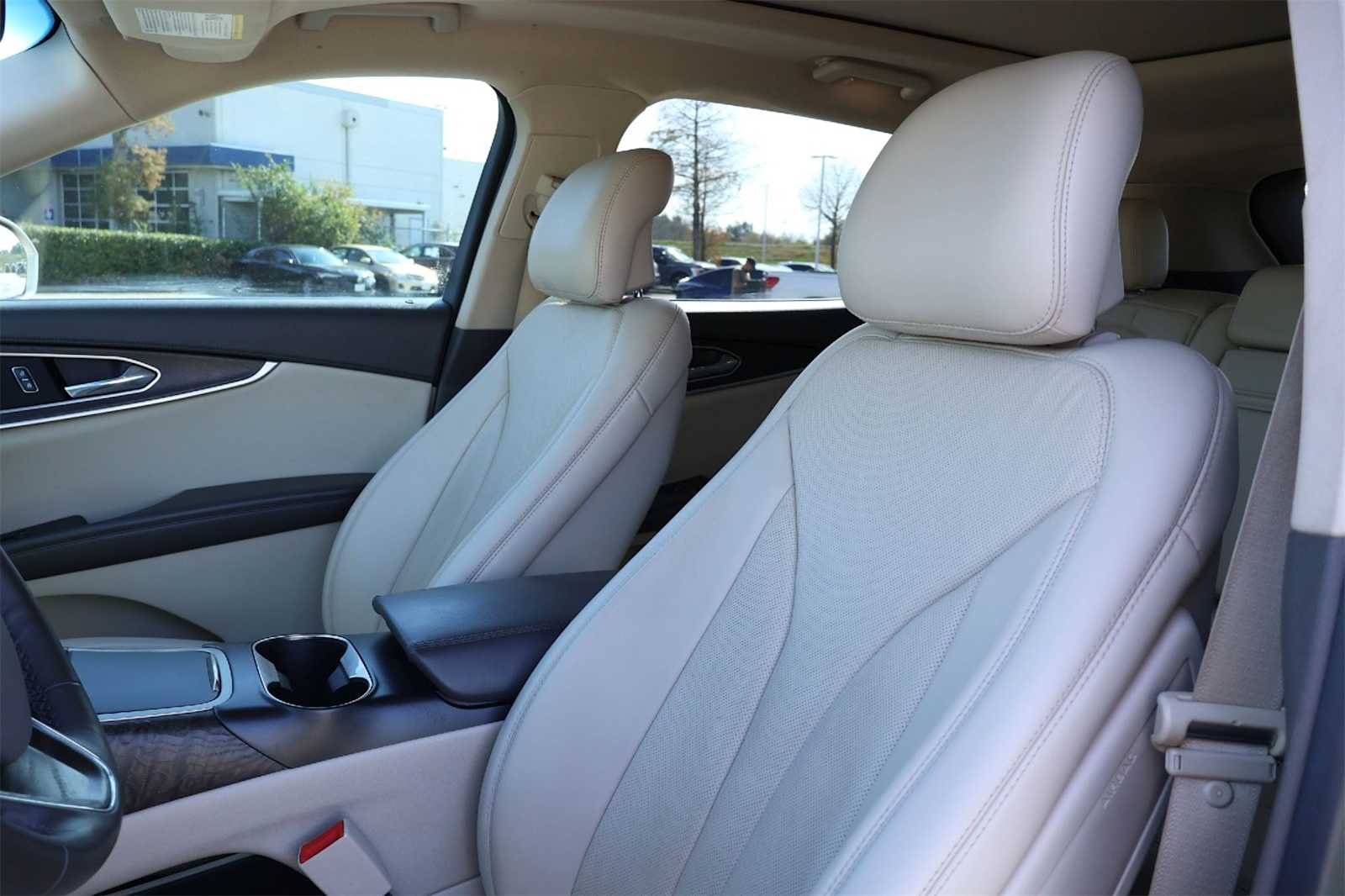 Thumbnail: 2018 Lincoln MKX - 10