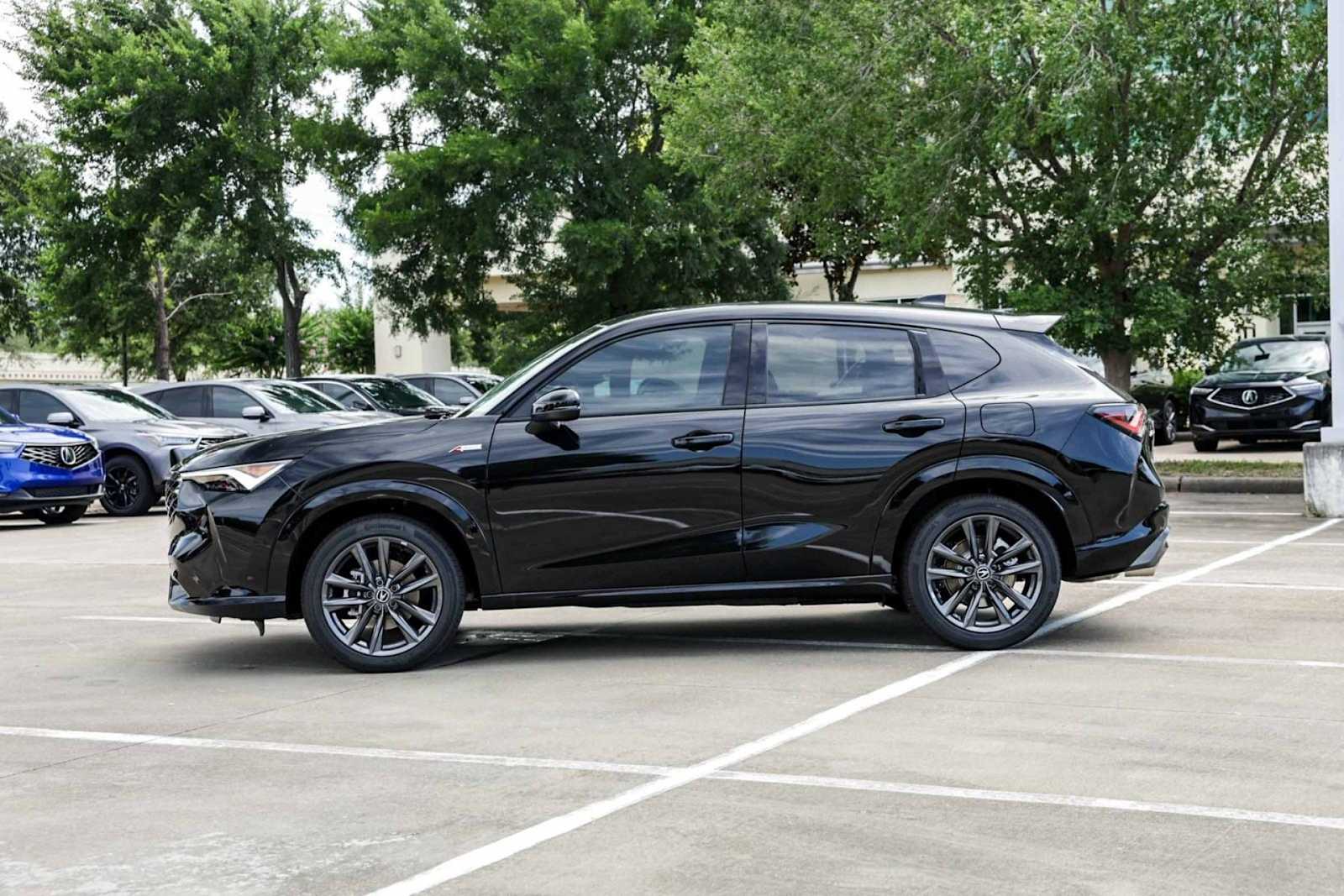 Thumbnail: 2025 Acura ADX - 4