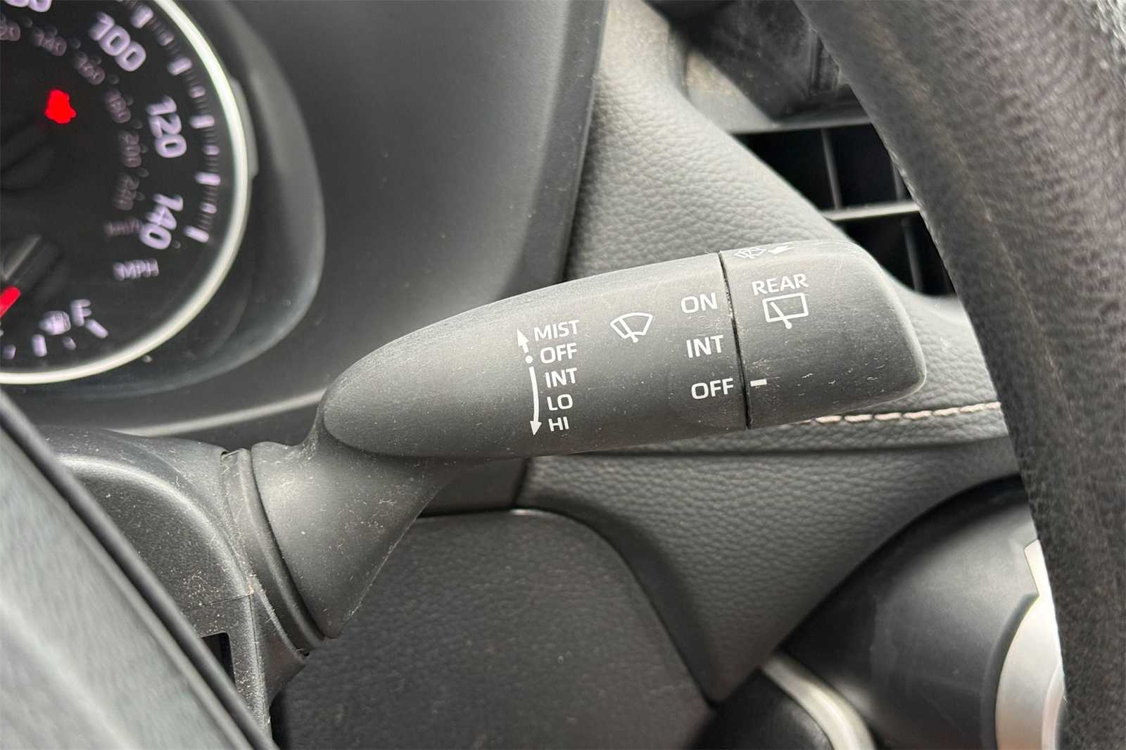 Thumbnail: 2022 Toyota RAV4 - 28