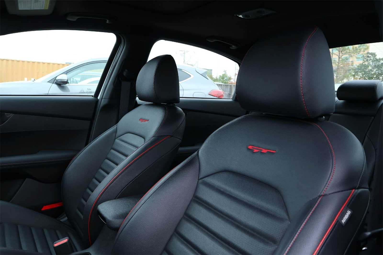 Thumbnail: 2022 Kia Forte - 11